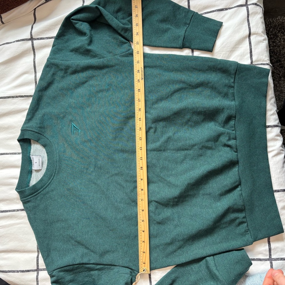 Gymshark Crewneck - Picture 7 of 7